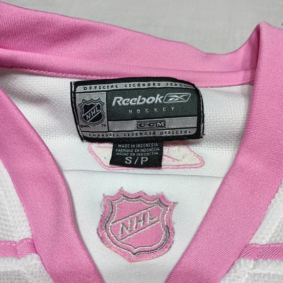 LA Kings NHL Rare Women's Jersey - Picture 4 of 7